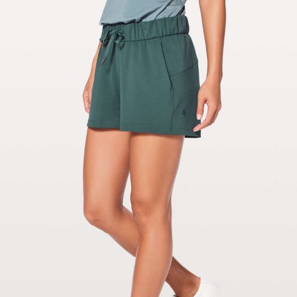 Lululemon On the Fly Shorts 2.5” 6